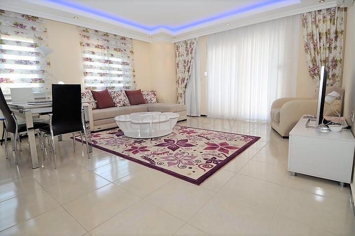 شقة بغرفتي نوم وصالة في ألانيا / كاستل 