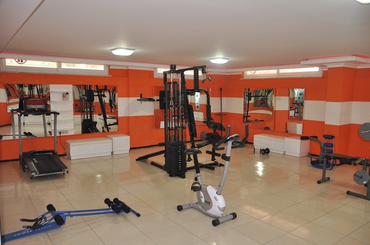 شقة بغرفتي نوم وصالة في ألانيا / كاستل 