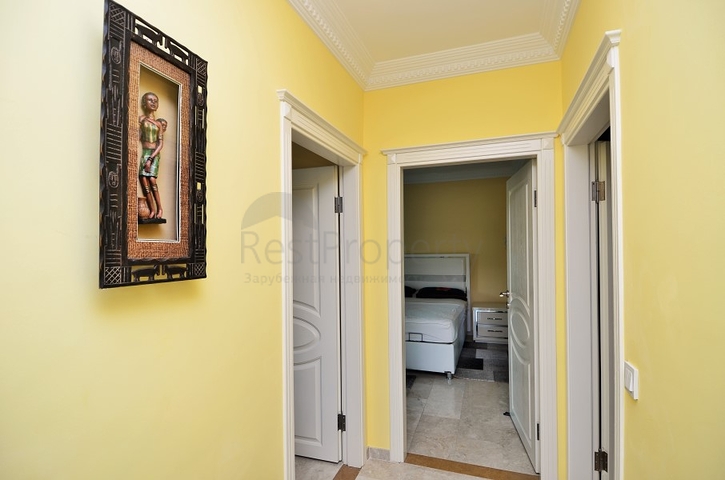 شقة بغرفتي نوم وصالة في الانيا / توسمور 