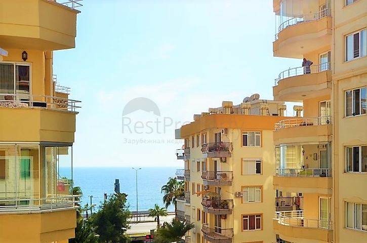 شقة بغرفتي نوم وصالة في الانيا / توسمور 