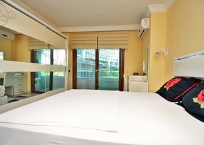 شقة بغرفتي نوم وصالة في الانيا / توسمور 