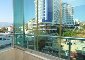 شقة بغرفتي نوم وصالة في الانيا / توسمور 