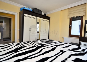 شقة بغرفتي نوم وصالة في الانيا / توسمور 