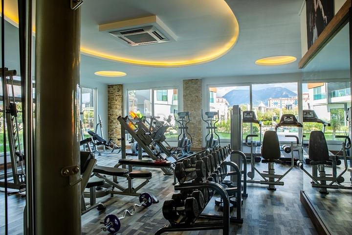 شقق عائلية واسعة ضمن مجمع سكني خمس نجوم في اوبا / الانيا 