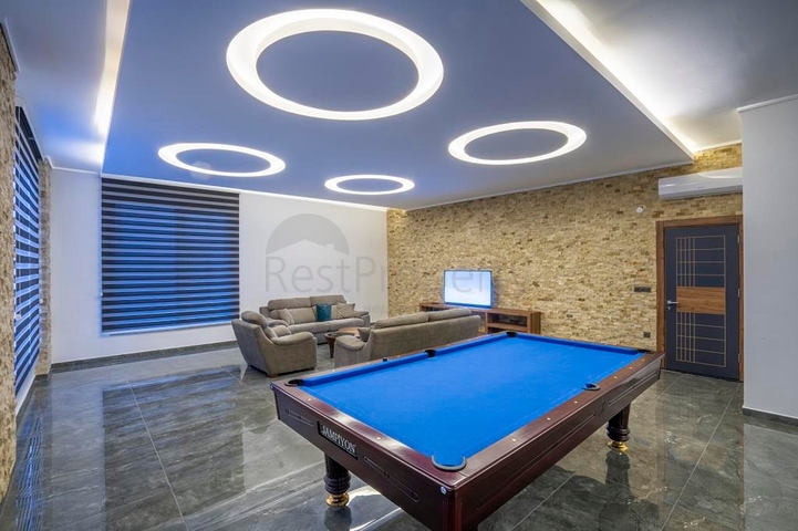 شقق عائلية واسعة ضمن مجمع سكني خمس نجوم في اوبا / الانيا 