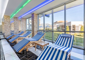 شقق عائلية واسعة ضمن مجمع سكني خمس نجوم في اوبا / الانيا 