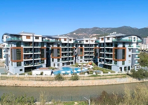 شقق عائلية واسعة ضمن مجمع سكني خمس نجوم في اوبا / الانيا 