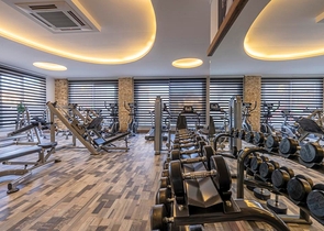 شقق عائلية واسعة ضمن مجمع سكني خمس نجوم في اوبا / الانيا 