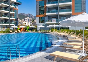 شقق عائلية واسعة ضمن مجمع سكني خمس نجوم في اوبا / الانيا 