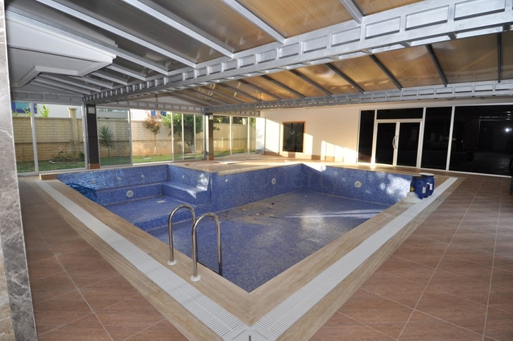 شقة بغرفة نوم وصالة في كاستيل / الانيا 