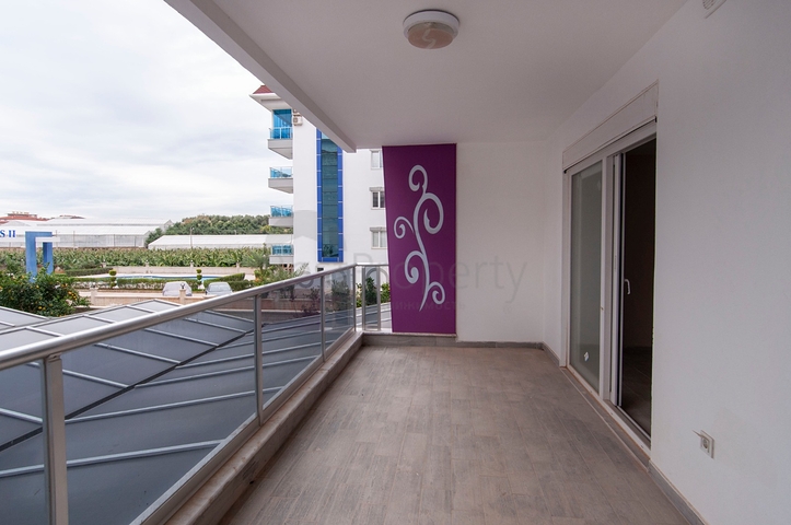 شقة بغرفة نوم وصالة في كاستيل / الانيا 