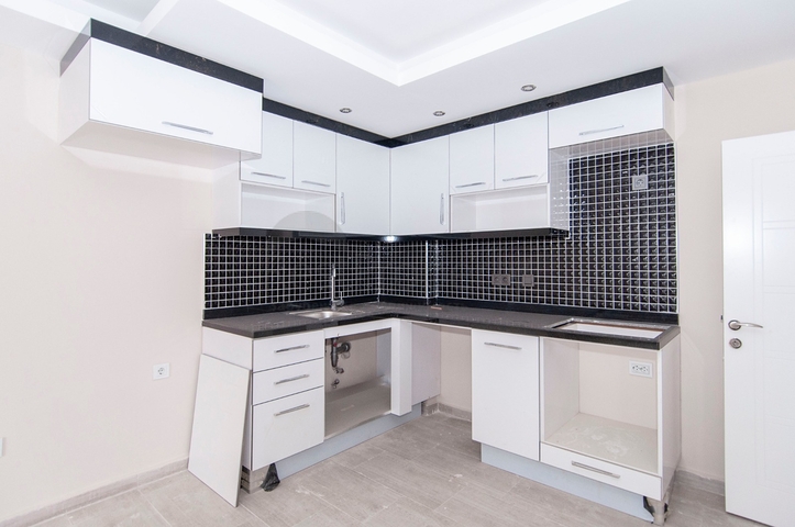 شقة بغرفة نوم وصالة في كاستيل / الانيا 