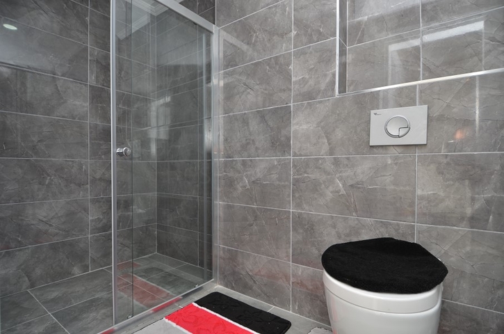 شقة بثلاث غرف نوم في كاستيل / الانيا باطلالات جبلية مميزة