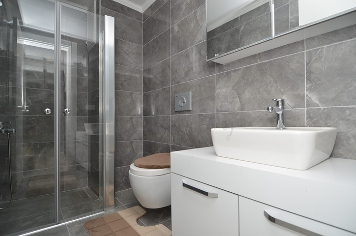 شقة بثلاث غرف نوم في كاستيل / الانيا باطلالات جبلية مميزة