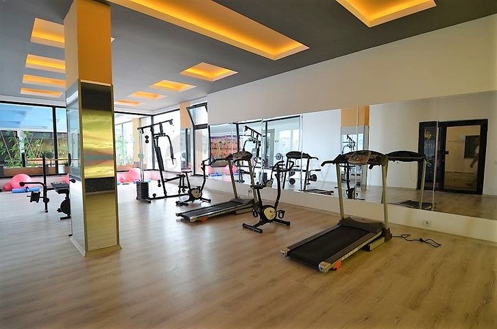 شقة بثلاث غرف نوم في كاستيل / الانيا باطلالات جبلية مميزة