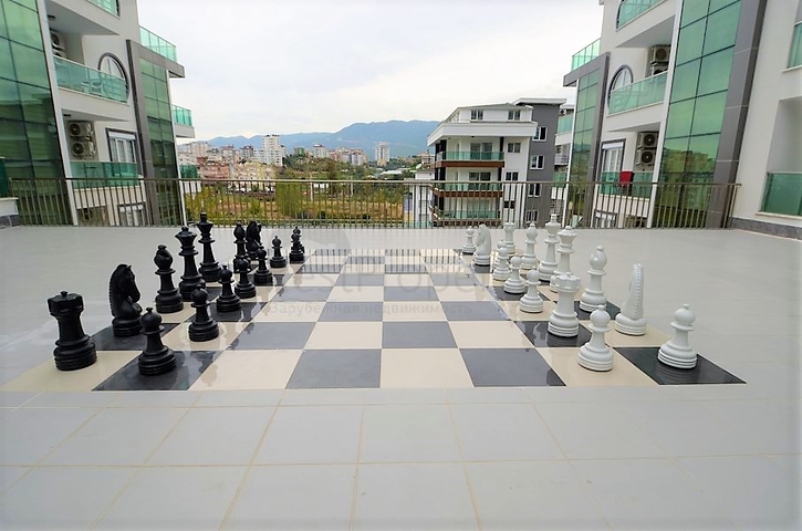 شقة بثلاث غرف نوم في كاستيل / الانيا باطلالات جبلية مميزة