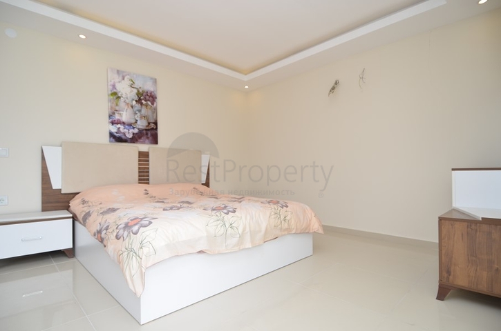 شقة بثلاث غرف نوم في كاستيل / الانيا باطلالات جبلية مميزة