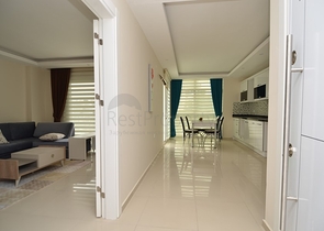 شقة بثلاث غرف نوم في كاستيل / الانيا باطلالات جبلية مميزة