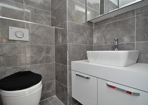 شقة بثلاث غرف نوم في كاستيل / الانيا باطلالات جبلية مميزة