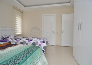 شقة بثلاث غرف نوم في كاستيل / الانيا باطلالات جبلية مميزة