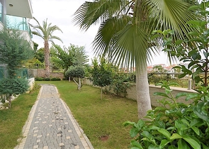 شقة بثلاث غرف نوم في كاستيل / الانيا باطلالات جبلية مميزة