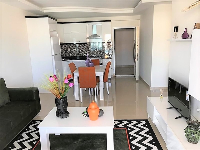 غرفة نوم وصالة مفروضة ضمن مجمع حديث في مهموتلار 