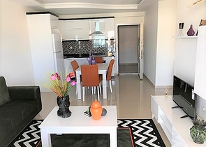 غرفة نوم وصالة مفروضة ضمن مجمع حديث في مهموتلار 