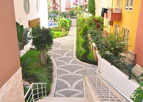 غرفة نوم وصالة مفروضة ضمن مجمع حديث في مهموتلار 