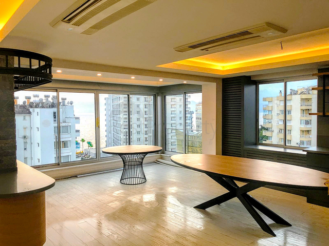 شقة 3 + 1 مطلة على البحر في وسط لارا أنطاليا