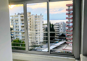 شقة 3 + 1 مطلة على البحر في وسط لارا أنطاليا