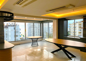 شقة 3 + 1 مطلة على البحر في وسط لارا أنطاليا