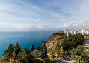 شقة 3 + 1 مطلة على البحر في وسط لارا أنطاليا