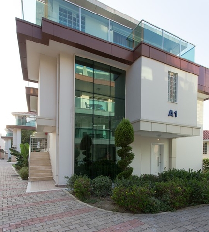 شقق ودوبلكس ضمن مجمع سكني فاخر في الانيا 