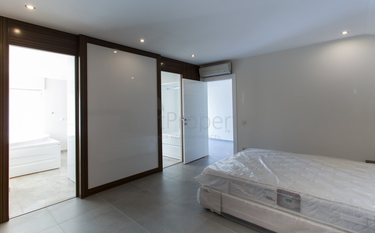 شقق ودوبلكس ضمن مجمع سكني فاخر في الانيا 