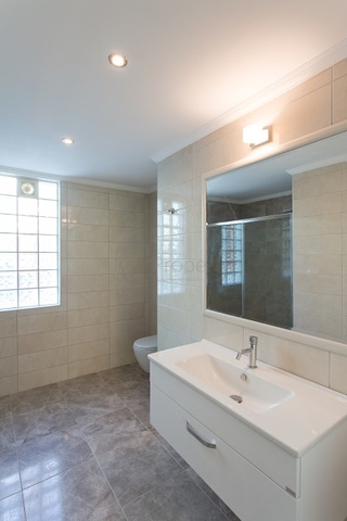 شقق ودوبلكس ضمن مجمع سكني فاخر في الانيا 