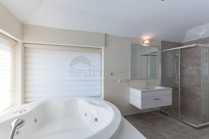 شقق ودوبلكس ضمن مجمع سكني فاخر في الانيا 