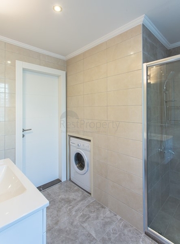 شقق ودوبلكس ضمن مجمع سكني فاخر في الانيا 