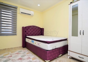 شقة ضمن مجمع سكني في الانيا _ مهموتلار  على بعد خطوات من البحر 