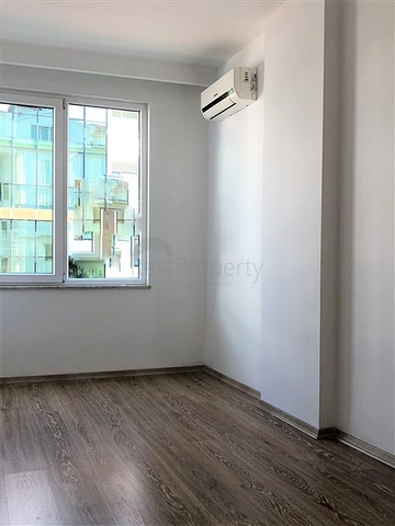 شقة ثلاث غرف نوم في ألانيا / كاستيل مطلة على النهر