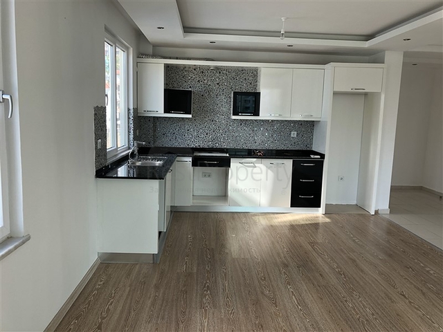 شقة ثلاث غرف نوم في ألانيا / كاستيل مطلة على النهر