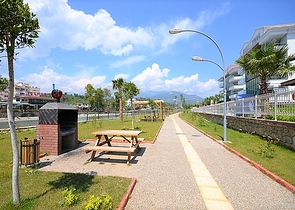 شقة ثلاث غرف نوم في ألانيا / كاستيل مطلة على النهر