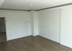 شقة ثلاث غرف نوم في ألانيا / كاستيل مطلة على النهر