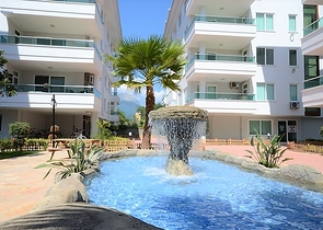 شقة ثلاث غرف نوم في ألانيا / كاستيل مطلة على النهر