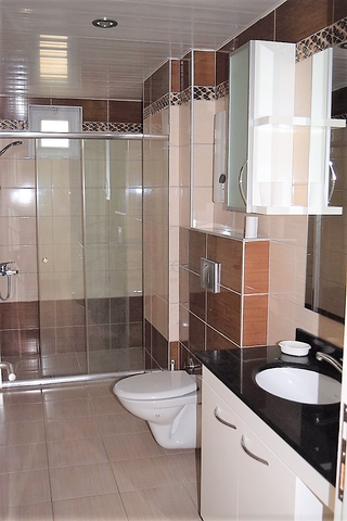 شقة غرفة وصالة مفروشة ضمن مجمع سكني في افسلار / الانيا 