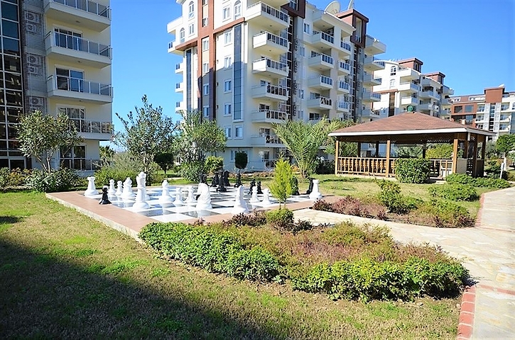 شقة غرفة وصالة مفروشة ضمن مجمع سكني في افسلار / الانيا 