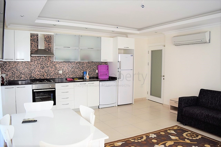 شقة غرفة وصالة مفروشة ضمن مجمع سكني في افسلار / الانيا 