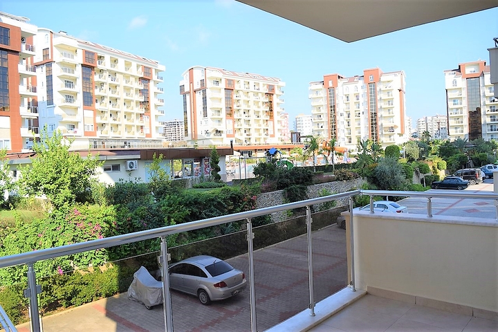 شقة غرفة وصالة مفروشة ضمن مجمع سكني في افسلار / الانيا 