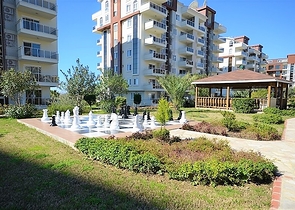 شقة غرفة وصالة مفروشة ضمن مجمع سكني في افسلار / الانيا 