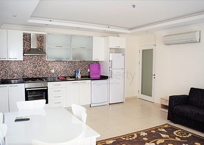 شقة غرفة وصالة مفروشة ضمن مجمع سكني في افسلار / الانيا 