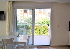 شقة غرفة وصالة مفروشة ضمن مجمع سكني في افسلار / الانيا 